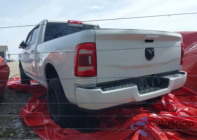 3C6UR5DL4KG554575: 43501445