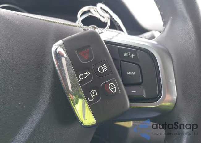 SALCP2RX1JH777576: 43501488