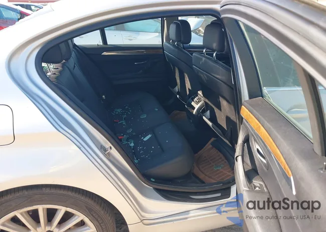 WBAFR7C55BC602908: 43501595