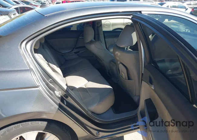 1HGCP26879A081119: 43501364