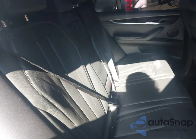 5UXKR0C52J0Y02085: 43502442