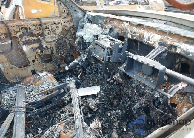 1FMCU03799KC57665: 43502597