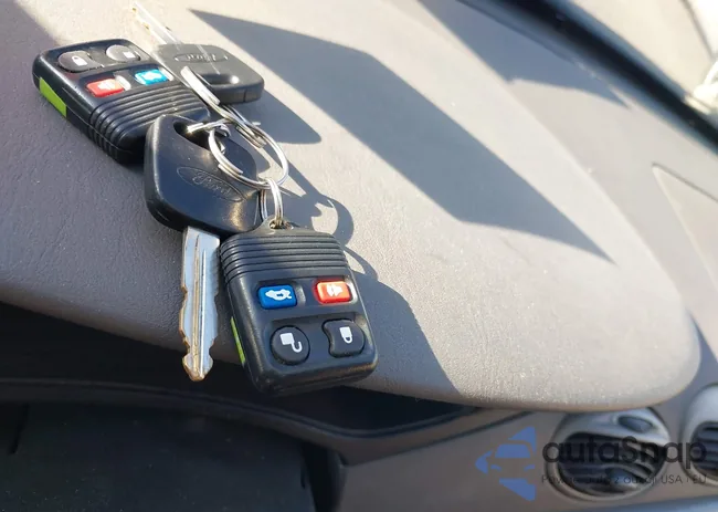 3FAFP37324R127593: 43502795