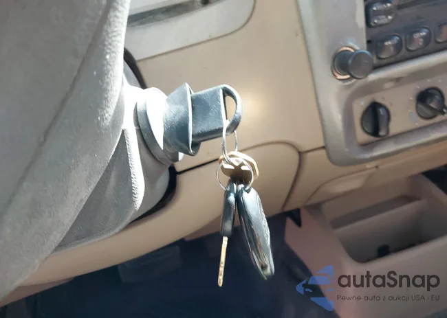 1FMZU67K94UC14016: 43502081