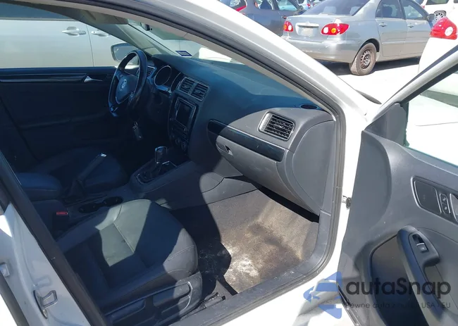 3VWL17AJ1HM232767: 43502175