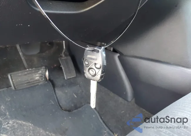 1HGCP2F30BA105514: 43503566