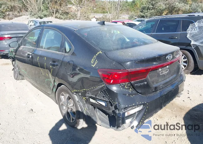 3KPF24AD1ME382744: 43503767