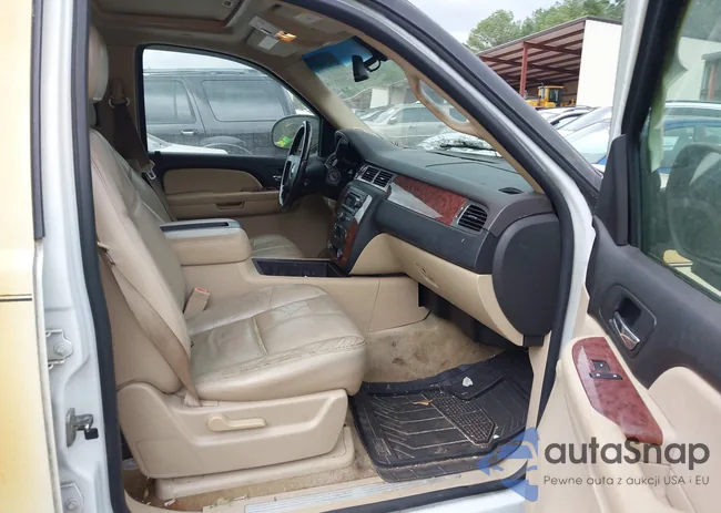 1GNFC16J97J228646: 43503917