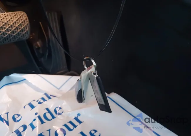 W1KZF8EB4MB002218: 43503940