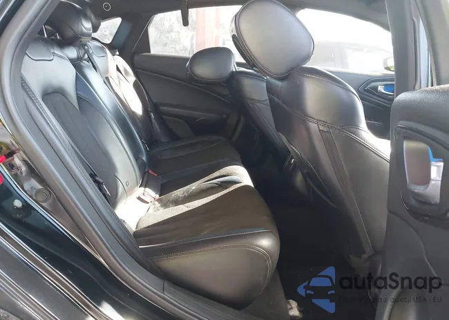 1C3CCCBB7FN689183: 43504027