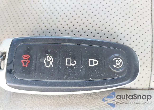 1FMJU1KT6HEA30152: 43504444