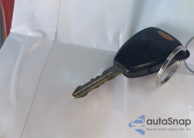 1J8FF28W38D581147: 43504458