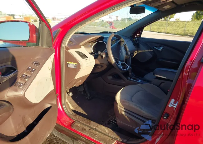 KM8JT3AF7FU110394: 43504496