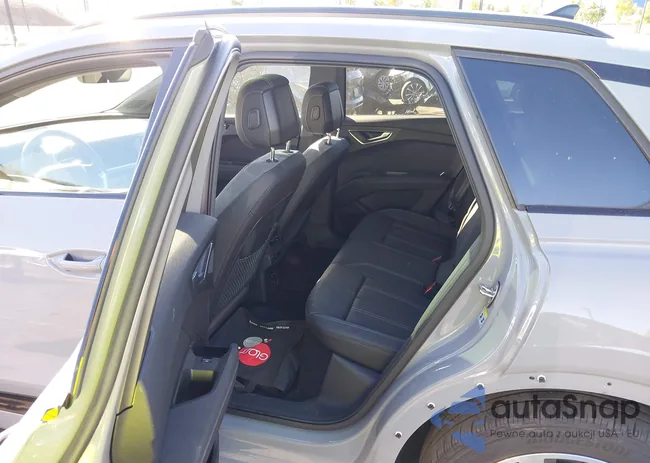 WA1MUBFZ4RP035355: 43504547