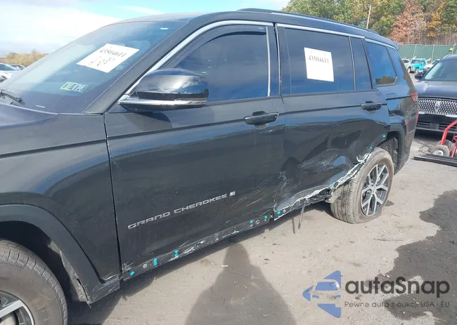 1C4RJKBG9R8931413: 43504611