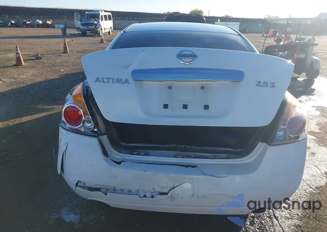 1N4AL2AP2BN435875: 43504692