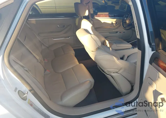 WAUMV94E89N008132: 43504726