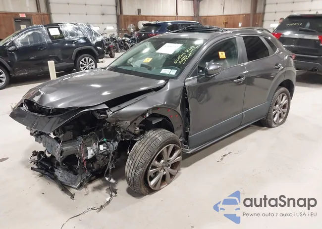 3MVDMBCLXMM215622: 43504772