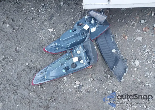 3FA6P0PU0JR250943: 43504989