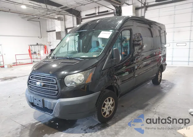 1FTYR2CM8FKA73018: 43504238