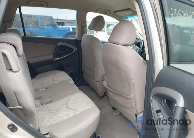 JTMBD33V286074700: 43504293