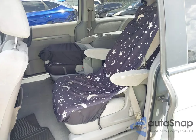 KNDMB233476189014: 42507657