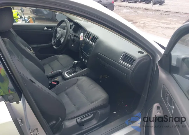 3VWDP7AJ2CM386027: 42507849