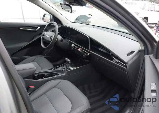 KNDCR3LE5P5059103: 42507953