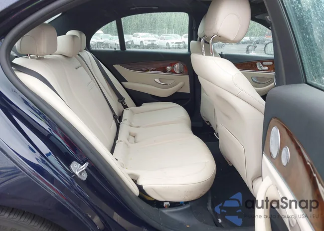 WDDZF4KB1HA030874: 42508006