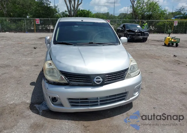 3N1BC13E08L418704: 42508041