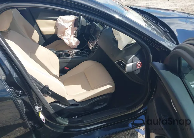 SAJAD4BG2HA968201: 42508071