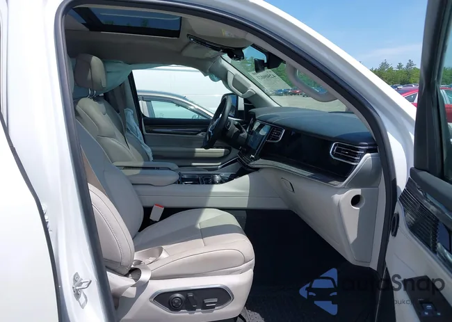 1C4SJVBT6NS114526: 42509021