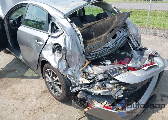 3KPF24AD2RE817973: 42508340