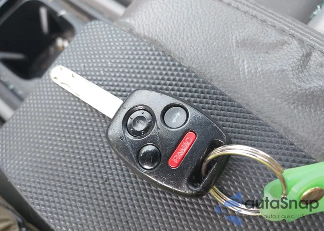 2HGFA16968H342337: 42508418