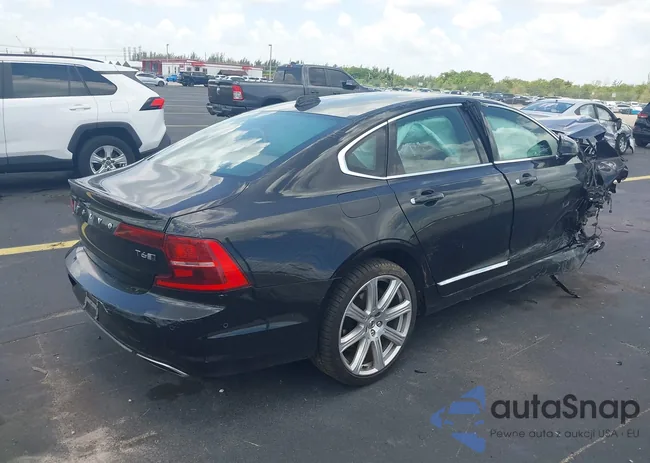 YV1A22ML0H1004936: 42509727