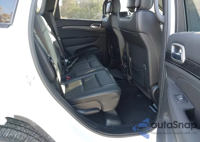 1C4RJFCG8JC211415: 42510019