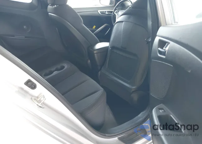 KMHTC6AD7HU324250: 42509395