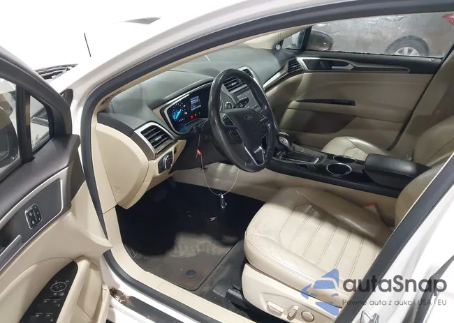 3FA6P0PU9ER155383: 42509580