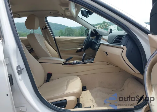 WBA3B5G55FNS17395: 42511002