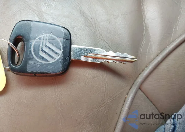 2MEFM75W3XX723291: 42511132