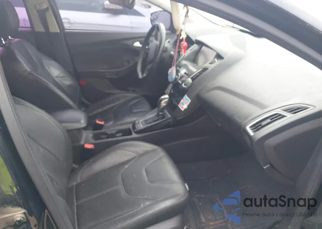 1FADP3N27FL229622: 42510329