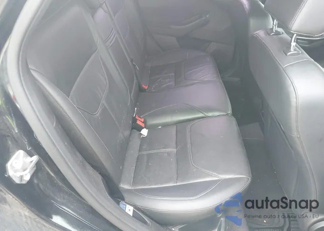 1FADP3N27FL229622: 42510329