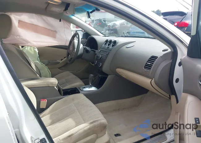 1N4AL2AP5CC252239: 42511629