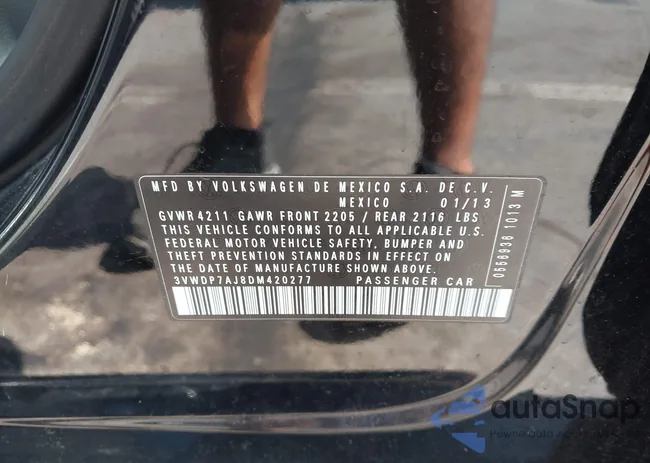 3VWDP7AJ8DM420277: 42511797