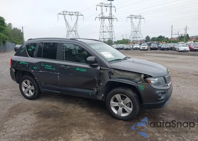 1C4NJCBB1FD402632: 42511996