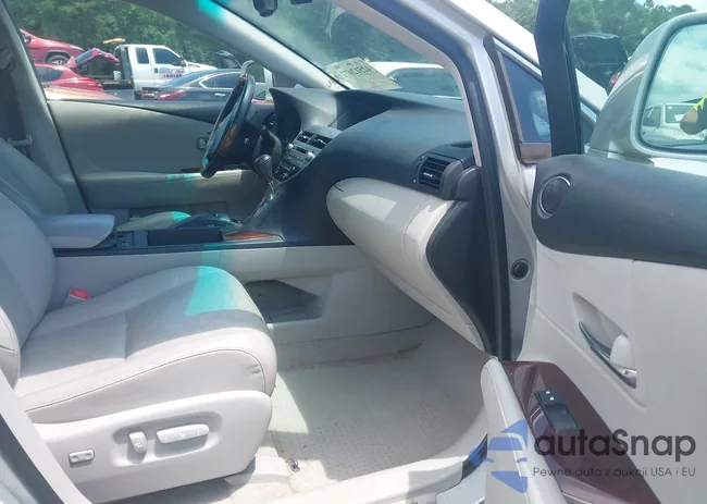 2T2BK1BA3AC028795: 42512072