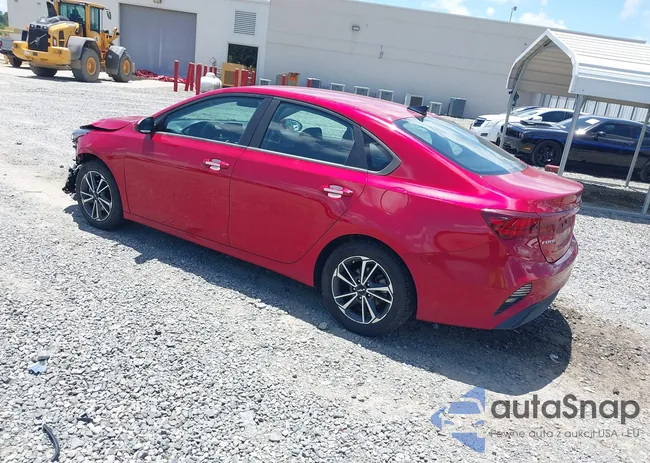 3KPF24AD7NE458761: 42512637