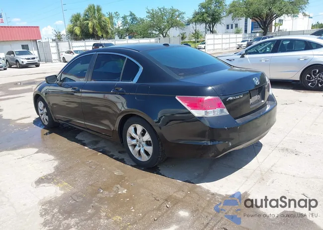 1HGCP2F88AA024304: 42512695