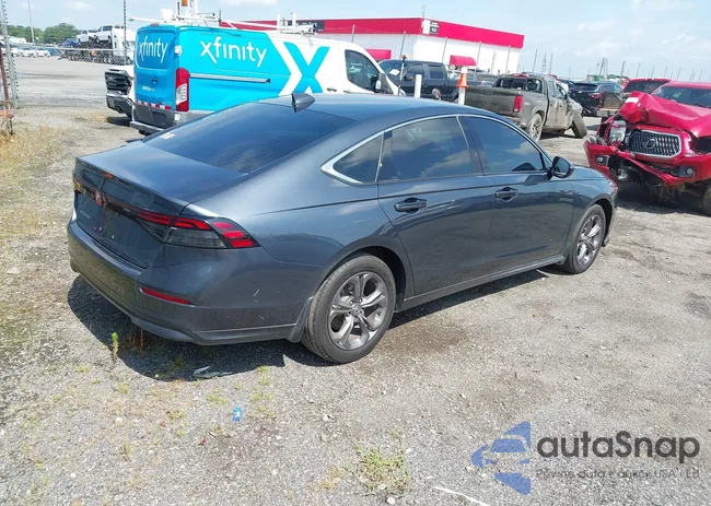 1HGCY1F38RA027002: 42512767