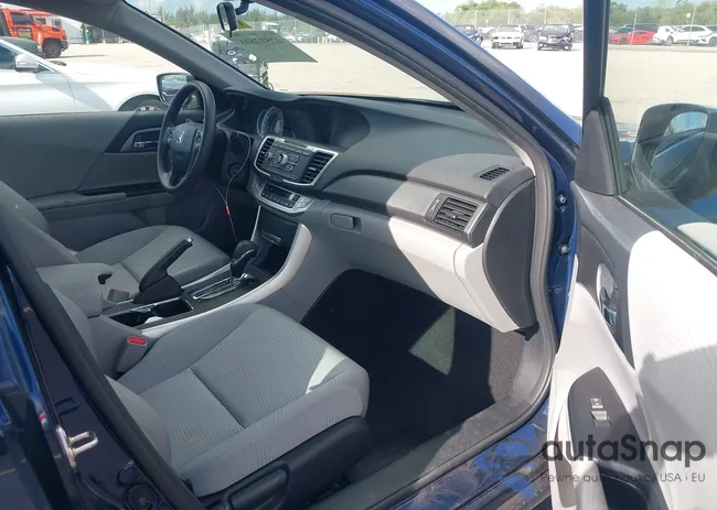 1HGCR2F39FA092925: 42512848